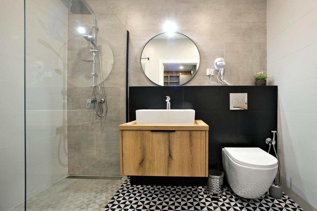 Komputerowa Serviced Apartments By P&O วอร์ซอ ภายนอก รูปภาพ