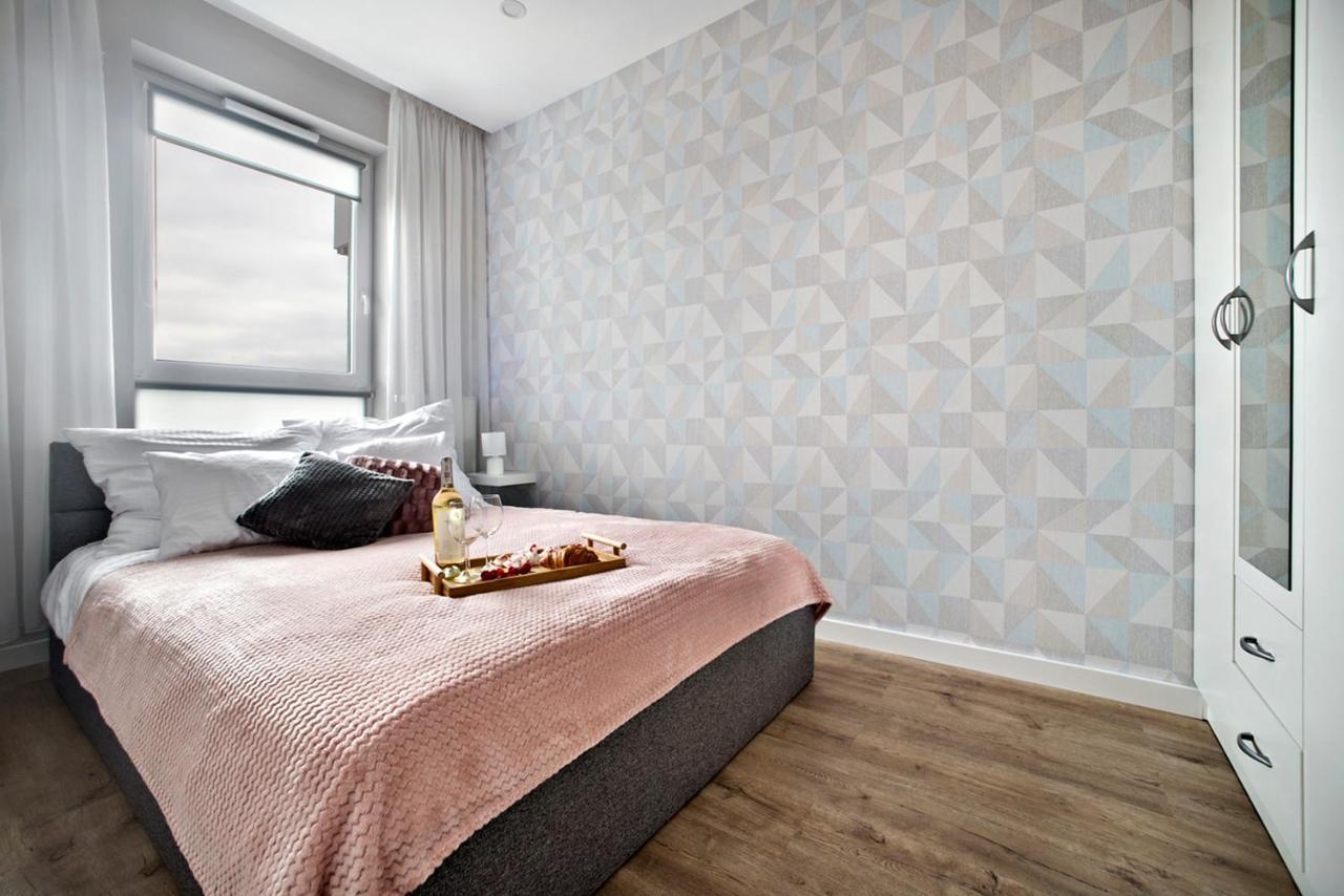 Komputerowa Serviced Apartments By P&O วอร์ซอ ภายนอก รูปภาพ